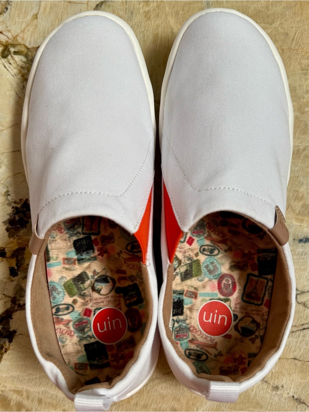 UIN White Toledo Canvas Sneakers